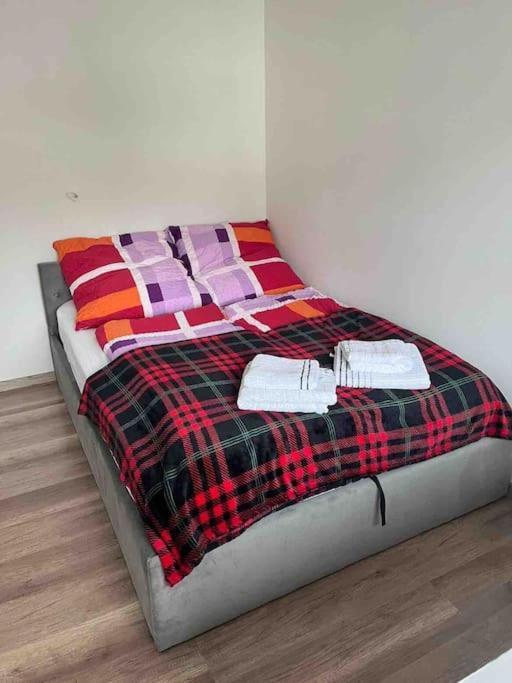 Ferienwohnung Outletcity Metzingen Metzingen  Exteriör bild